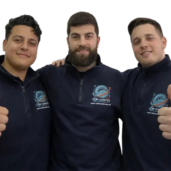 Equipo de mudanzas de Vale Mudanzas: Jesús, Avtondil y Juan